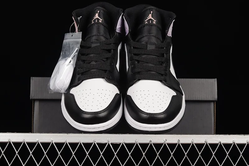 All categories Air Jordan Jordan series basketball shoes Air Jordan 1 Mid Air Jordan 1 Mid "Zen Master" AJ1 Joe 1 tie-dye starry sky purple mid-top basketball shoes DM6216-001